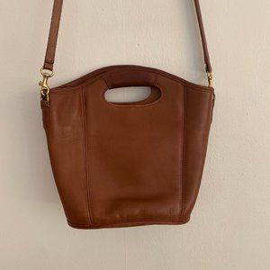 Coach Shoulder Bag in Camel Leather, Vintage
